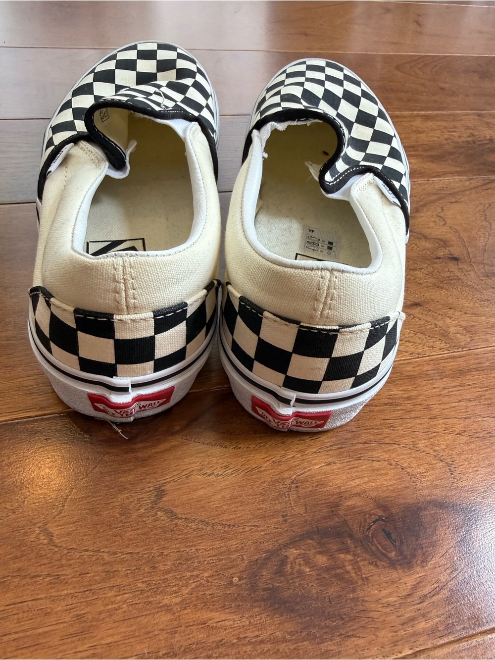 Vans Women’s 7.5 Classic Slip-On Checkerboard Skate Shoes - Black & White - Picture 3 of 5